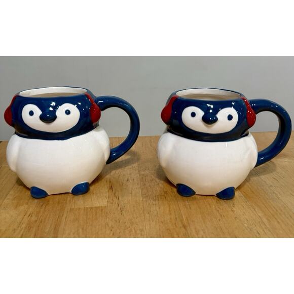 2 WONDERSHOP Target Blue Penguin 9 Oz MUG 3-D Coffee Tea NEW - Picture 1 of 3